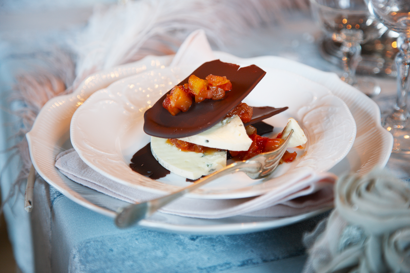 Blåmögelost med choklad och tomatchutney